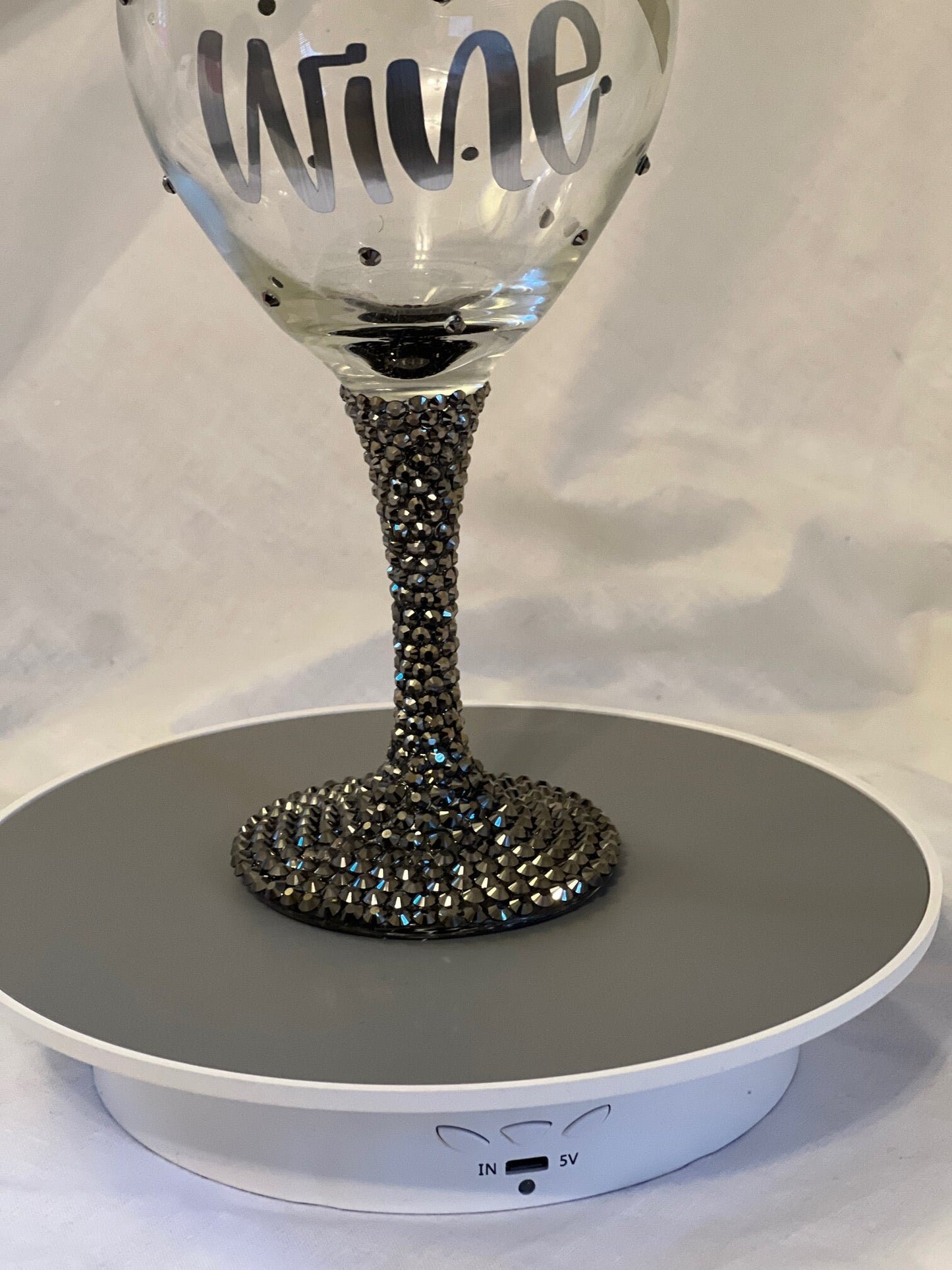 Rhinestone Wine Goblet, champagne flute, stemless wine glass, blinged Quinceanera, anniversary, wedding, Mother's Day, or bridesmaid gift